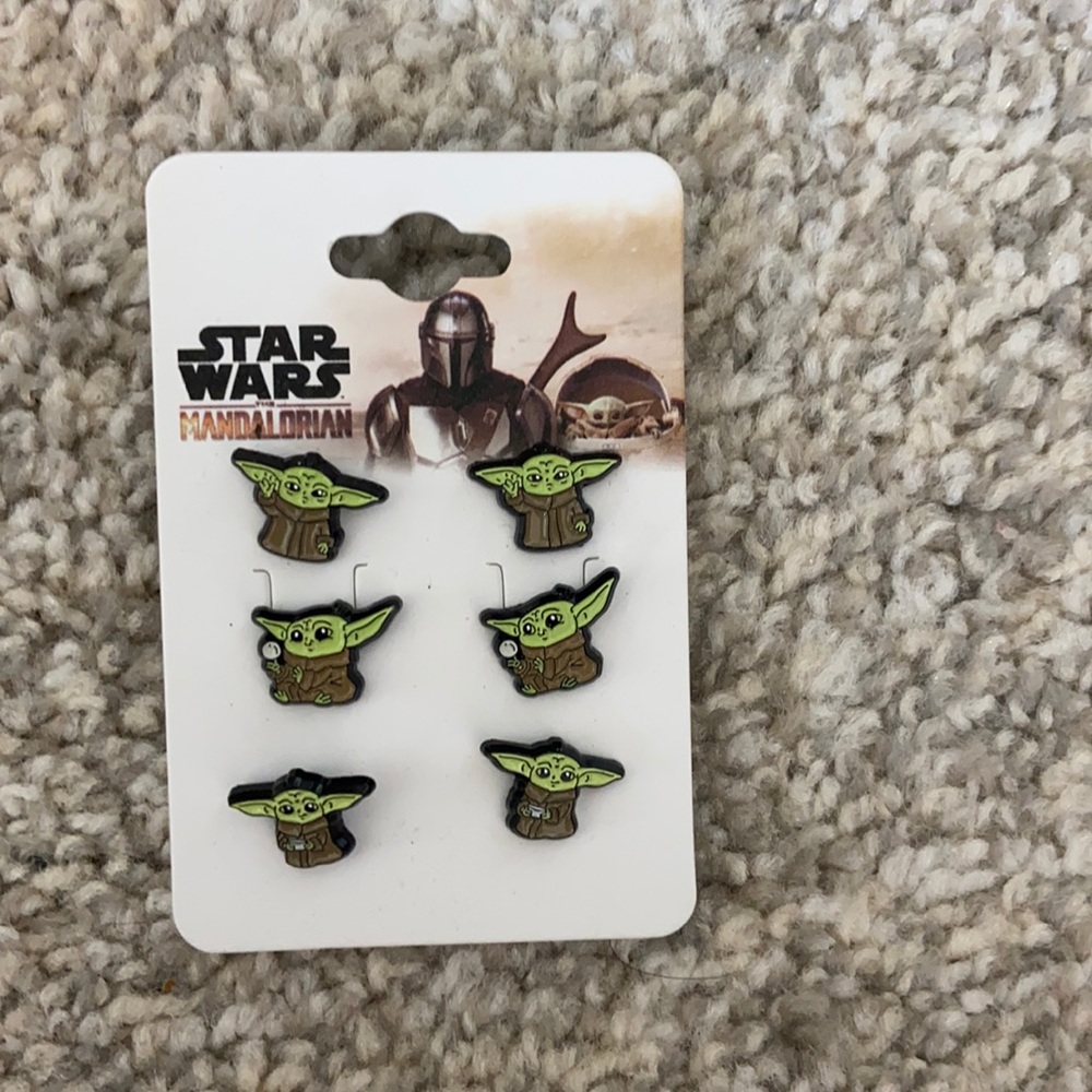 Disney Star Wars Mandalorian Earrings